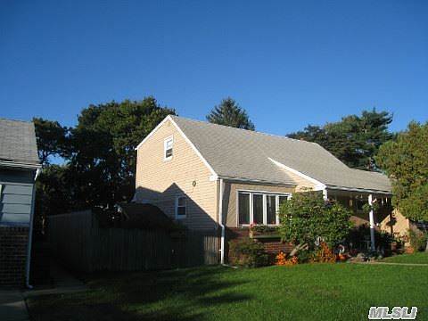 2nd image of 25 Greenwood Dr