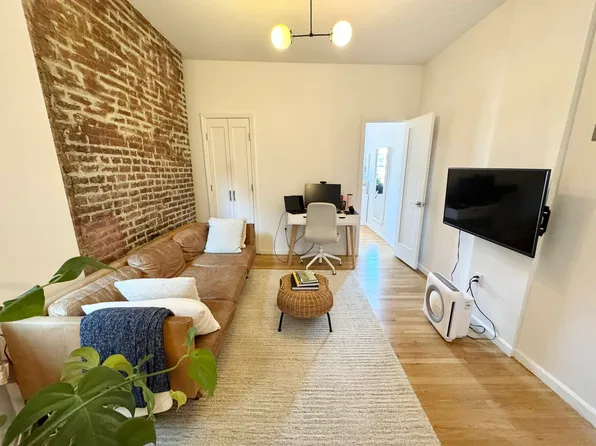 190 Bleecker Street image 1 of 7