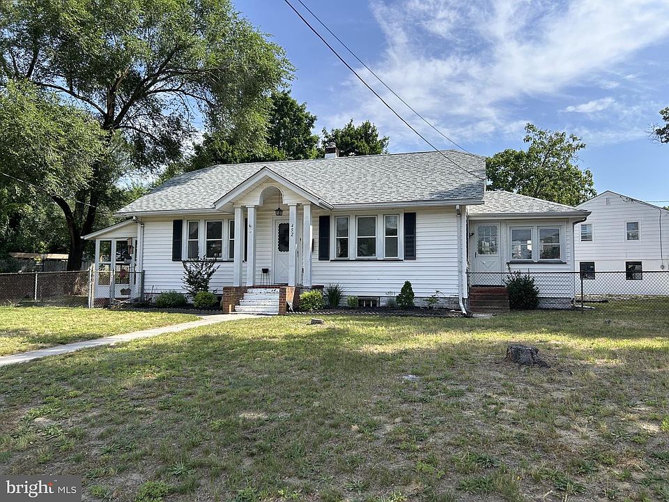 1st image of 452 Raritan Ave