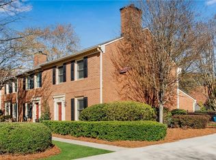 1094 Old Roswell Rd, Roswell, GA 30076