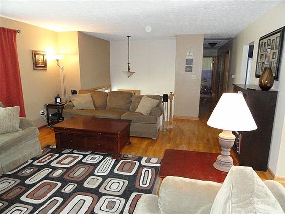 5th image of 814 Lea Ave