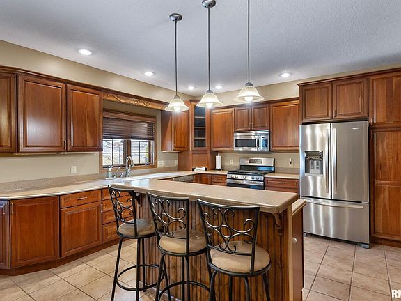 4th image of 2808 Pioneer Ct