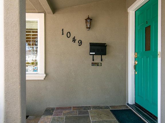 3rd image of 1049 Thornton Way