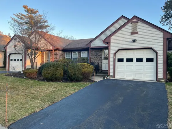 3 Benjamin Franklin Dr #A, Monroe Township, NJ 08831