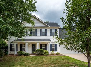 9121 Mitchell Glen Dr, Charlotte, NC 28277