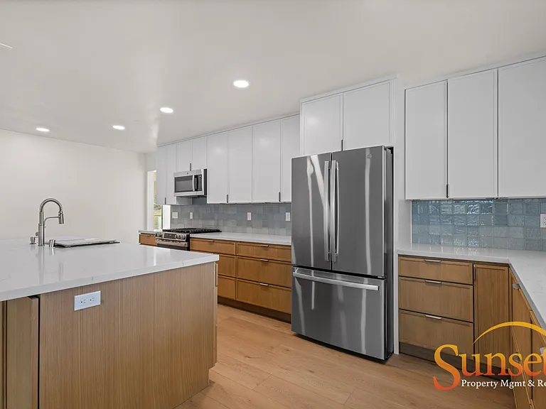 8848 Harness St — Photo 4