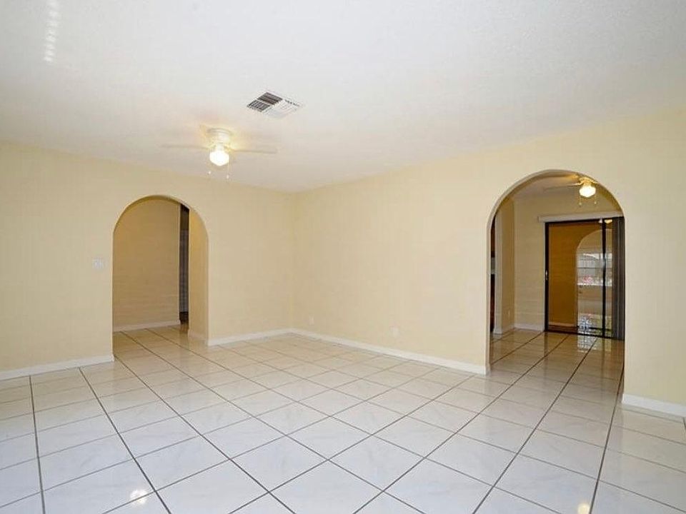 1st image of 7323 Winchester Dr