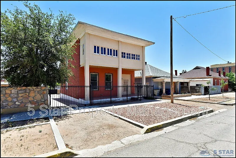 612 E Nevada Ave