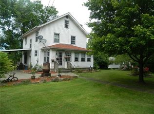 45 Campman Ln, West Middlesex, PA 16159