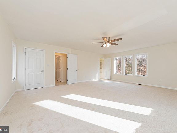 5th image of 8903 Millwood Dr