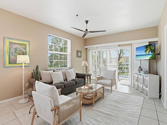 3rd image of 140 Palm St #209
