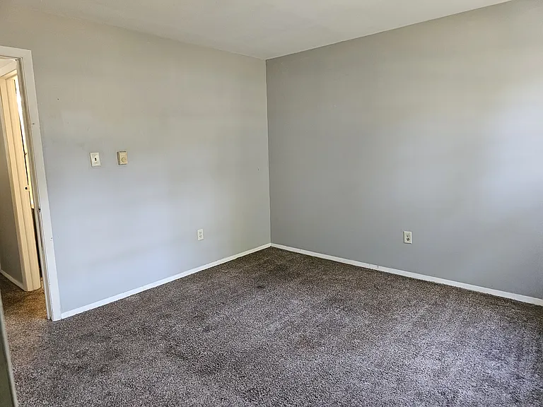 5131 Independence Ave #1 — Photo 8