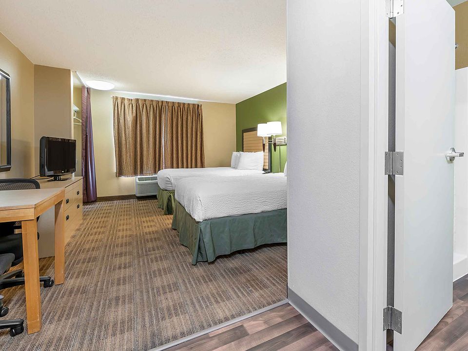 Studio Suite - 2 Full Beds