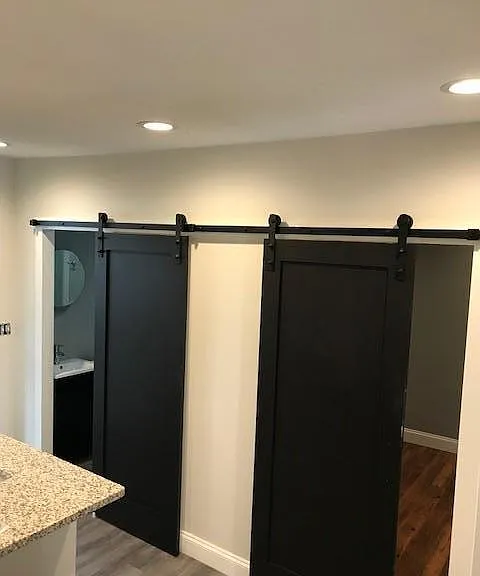 514 E 3rd St #1 — Photo 9