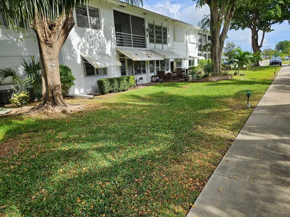 2551 W Golf Boulevard #209, Pompano Beach, FL 33064