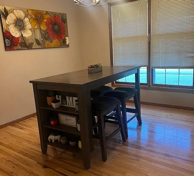 Formal Dining