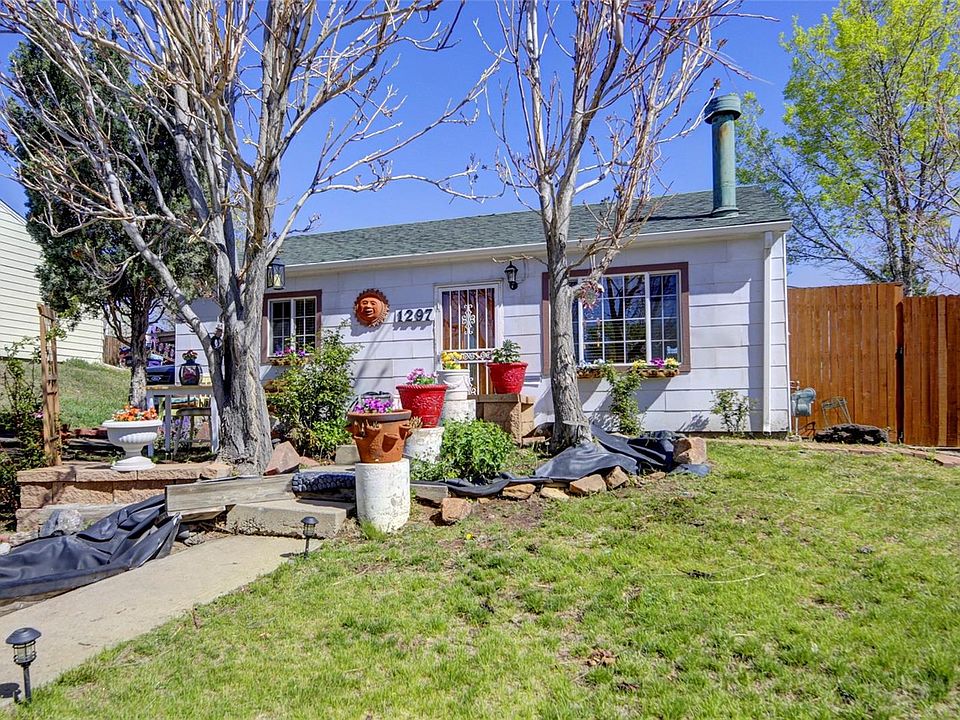 1st image of 1297 W Hoye Pl