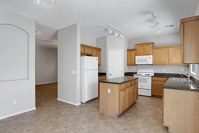 2725 W Jasper Butte Dr — Photo 10
