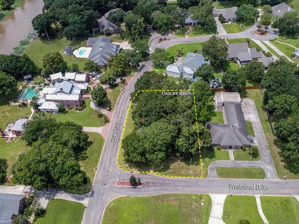 1st image of 0 Oak Pl Lot 29