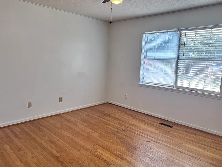 1002 Willow Dr #106 — Photo 14
