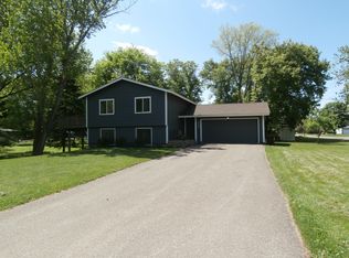 1005 2nd St, Saint Paul Park, MN 55071