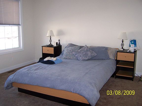3rd image of 44 McKenna Dr