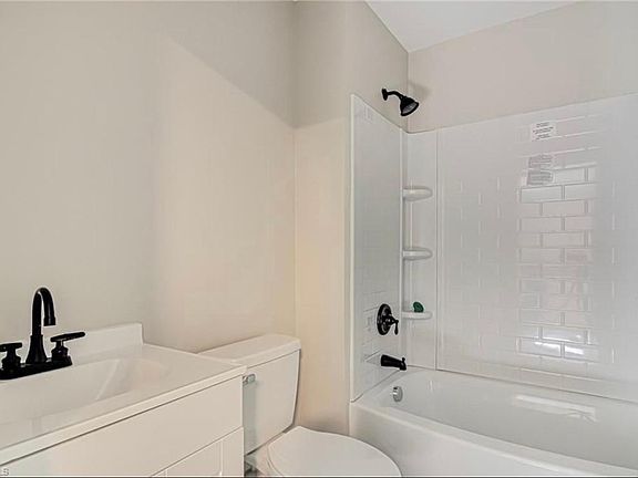 3rd image of 608 Park Ave #C