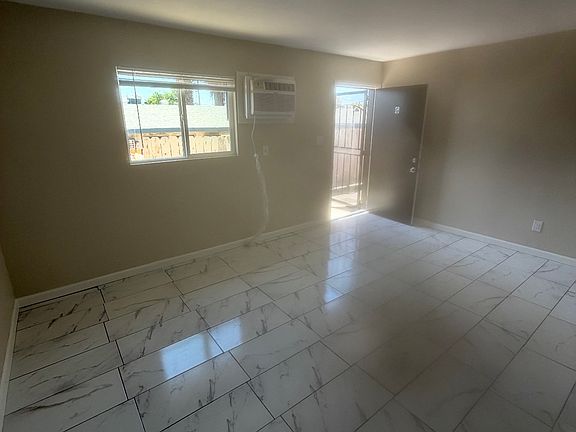 5th image of 1512 Flower St APT G