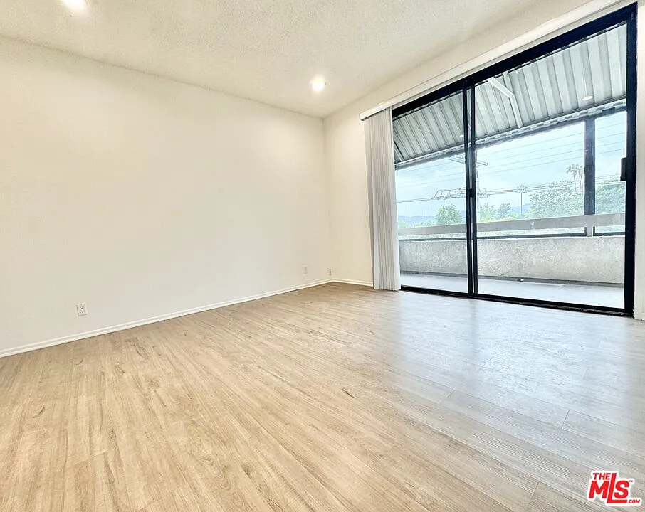 1 bed, 1.0 bath, $2,225 — Photo 4