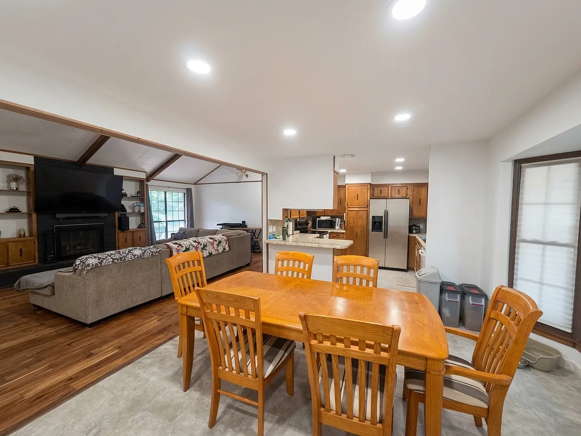 3 bed, 1753 sqft, $1,750 — Photo 2