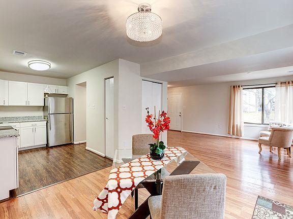 5th image of 18537 Nutmeg Pl