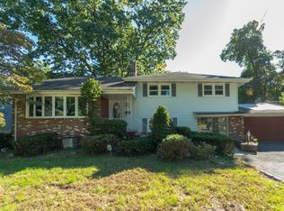 398 W Main St, Bergenfield, NJ 07621