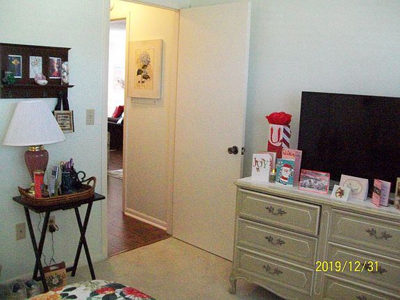 4th image of 1262 Myerlee Country Club Blvd APT 5