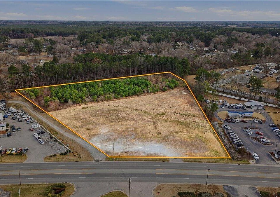 1st image of 611 S Brightleaf Blvd