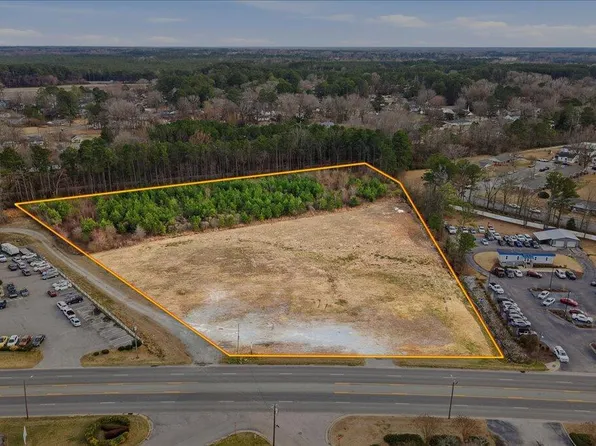 611 S Brightleaf Blvd, Smithfield, NC 27577