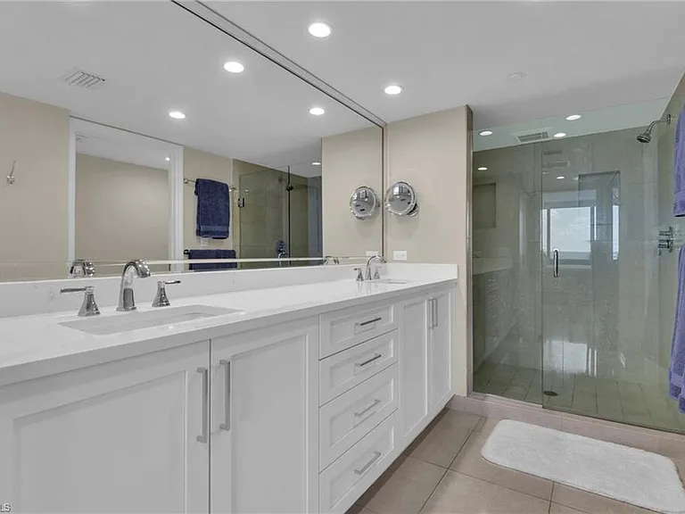 4751 Gulf Shore Blvd N #3 — Photo 12