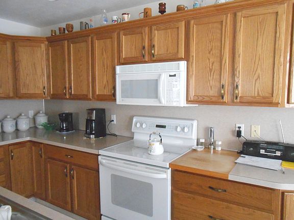 5th image of 301 Shoreside South Dr SE