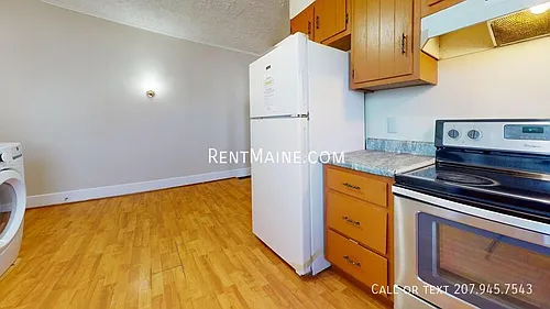 2 Danielson St Photo 1