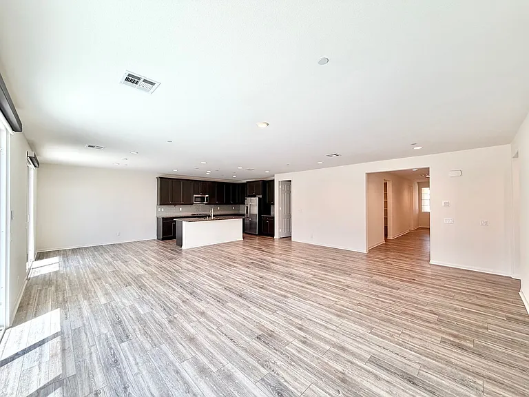 32463 McKiernan Ln — Photo 21