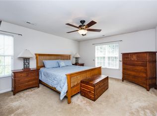 12527 Wandering Brook Dr #124, Charlotte, NC 28273