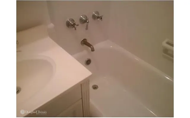 Rented by Douglas Elliman | media 18