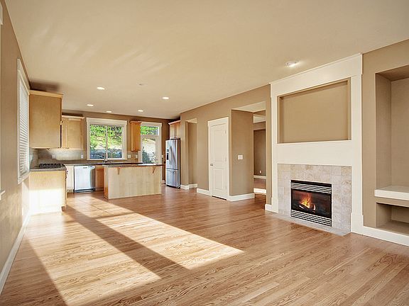 2nd image of 6916 Silent Creek Ave SE