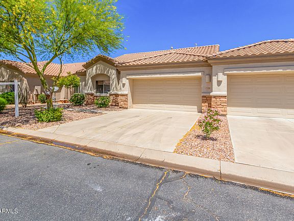 3rd image of 1532 E EARL Drive