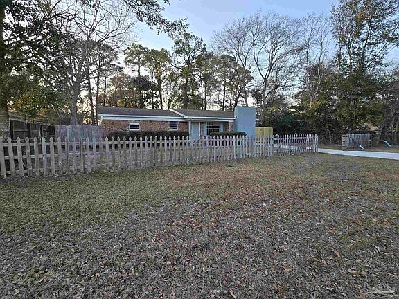 2nd image of 907 Colbert Ave