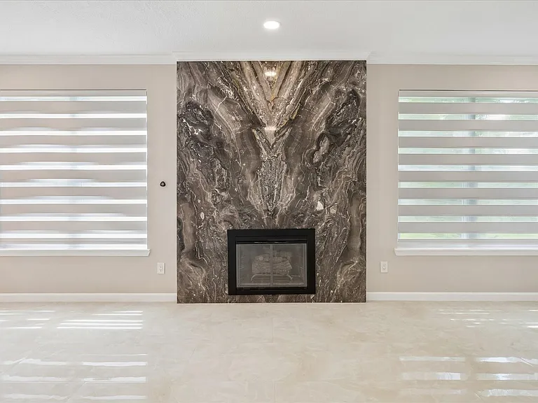 1306 Hunter Wood Dr — Photo 22