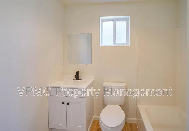 10412 NE 71st St — Photo 14