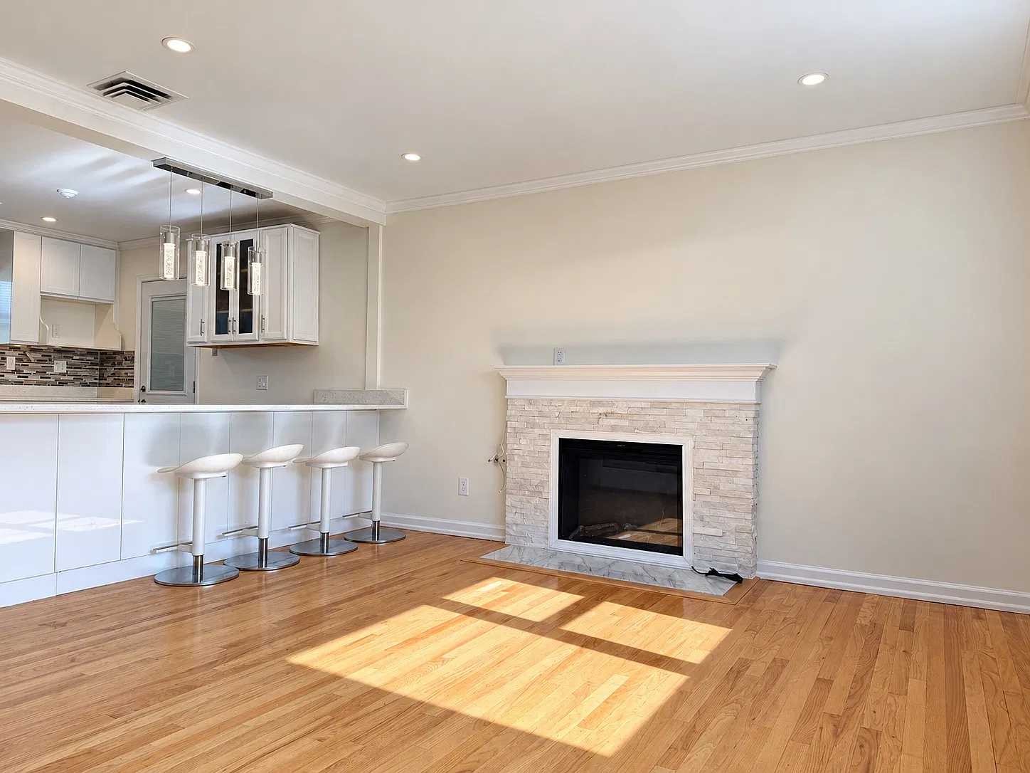 6 Rice St — Photo 3