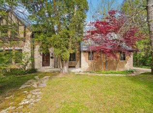 7027 N Belmont LANE, Fox Point, WI 53217