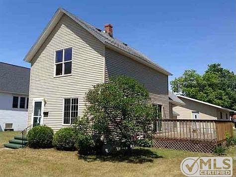3rd image of 1322 Dakota Ave