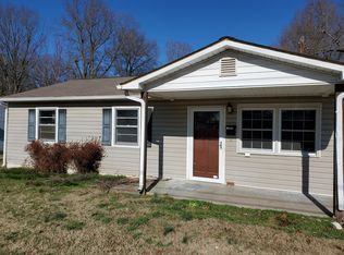 2002 Phoebe Dr, Greensboro, NC 27403